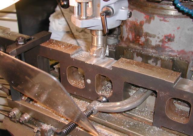 Milling beam slot